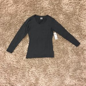 NWT 32 Degrees Long Sleeve Scoop Neck T-Shirt